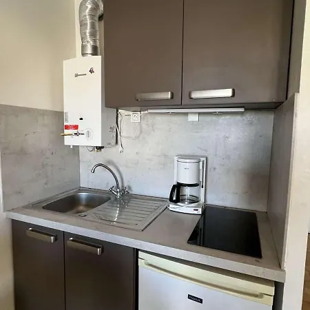 Apartman 4 Pers, Balcon, Proche Plage, Quartier Avant-port, Parking Public, Animaux Bienvenus - Fr-1-702-4 Agde
